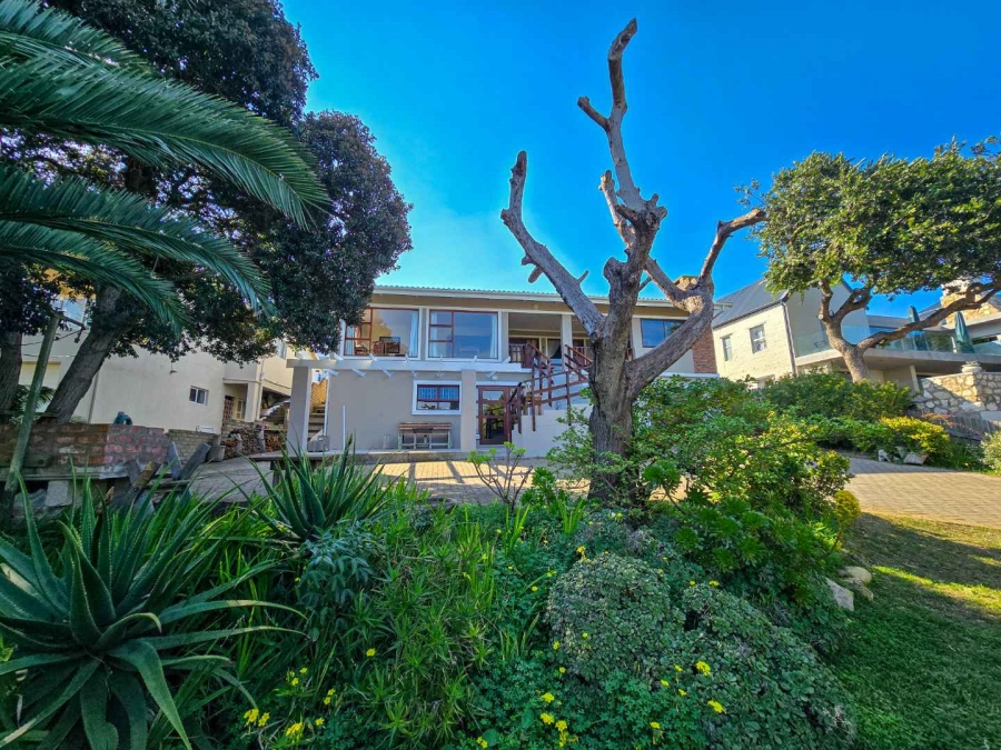 4 Bedroom Property for Sale in Stilbaai Oos Western Cape